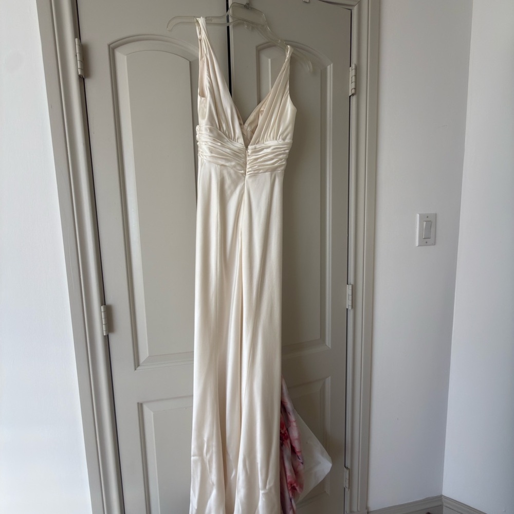 Carmen Marc Valvo Cream Maxi Dress